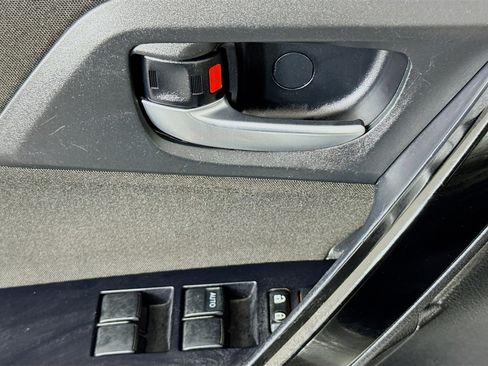 Used 2017 Toyota Corolla iM image 22