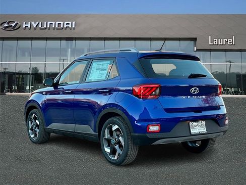 New 2026 Hyundai Venue SEL image 3