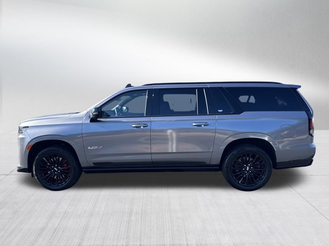 Used 2023 Cadillac Escalade ESV V AWD/4WD image 9