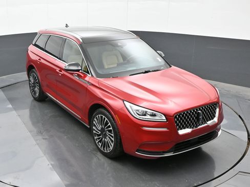 Used 2020 Lincoln Corsair Reserve w/ Equipment Group 202A AWD/4WD image 31
