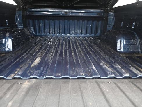 Used 2021 Chevrolet Silverado 1500 LT AWD/4WD image 11