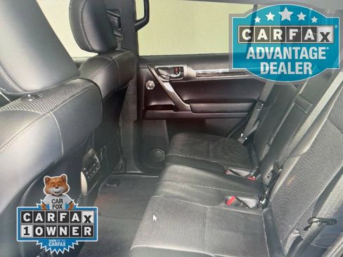 Used 2023 Lexus GX 460 Luxury w/ Accessory Package AWD/4WD image 6