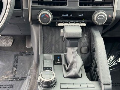 Certified 2025 Toyota 4Runner SR5 AWD/4WD image 20