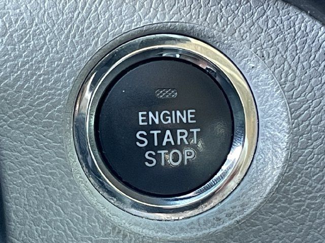 Used 2017 Toyota Sienna XLE Premium FWD image 22