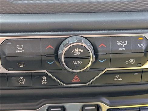 Used 2020 Jeep Gladiator Sport w/ Quick Order Package 24S image 18