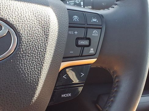 Used 2023 Toyota Crown XLE image 15