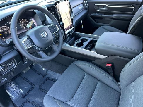 New 2026 RAM 1500 Big Horn AWD/4WD image 9
