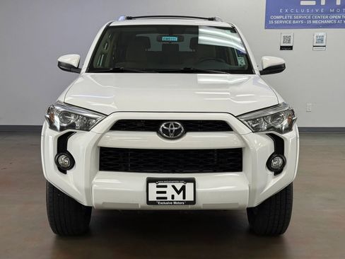 Used 2016 Toyota 4Runner SR5 RWD image 3
