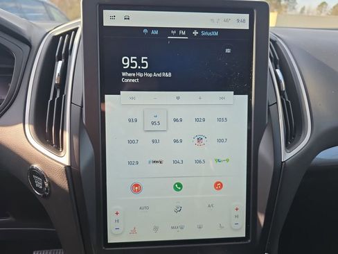 Used 2024 Ford Edge SEL image 21