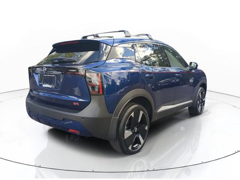 New 2026 Nissan Kicks SR w/ Illumination Package FWD image 4
