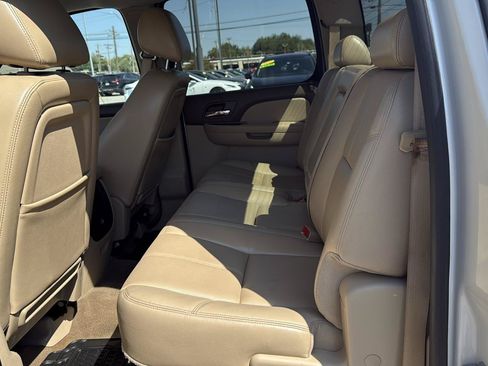Used 2012 Chevrolet Silverado 1500 LTZ w/ LTZ White Diamond Edition AWD/4WD image 14