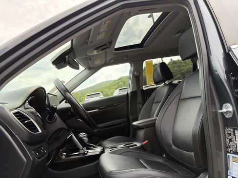 Used 2021 Kia Seltos SX w/ SX Sunroof Package AWD/4WD image 10