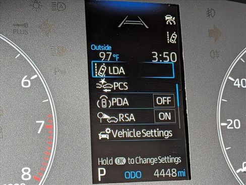 Used 2025 Toyota Corolla LE FWD image 5