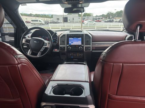 Used 2019 Ford F250 Platinum w/ Platinum Ultimate Package AWD/4WD image 14