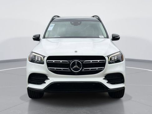 Used 2022 Mercedes-Benz GLS 450 4MATIC image 2