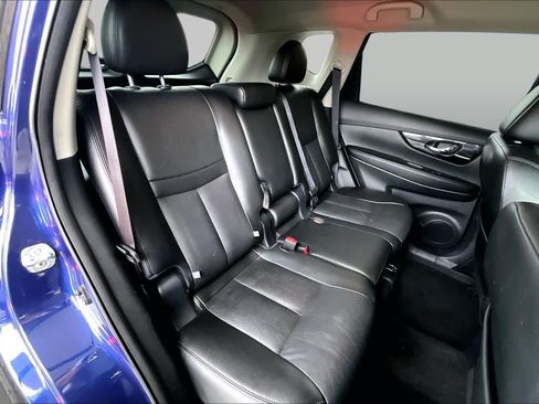 Used 2018 Nissan Rogue SL FWD image 18