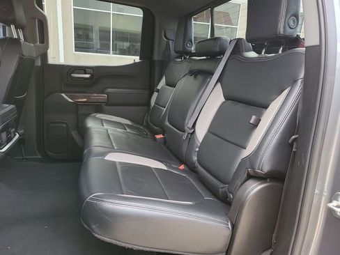 Used 2022 GMC Sierra 1500 Elevation w/ Preferred Package image 24