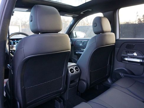 New 2026 Mercedes-Benz GLB 250 4MATIC image 15