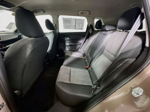 Used 2025 Nissan Rogue SV FWD image 28