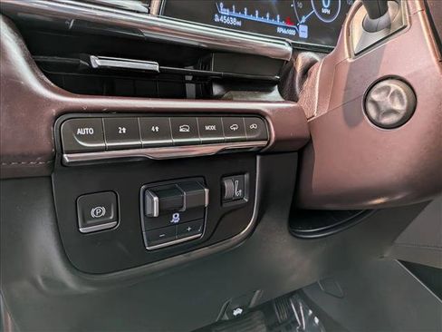 Used 2023 Cadillac Escalade Sport Platinum w/ LPO, ONYX Package image 12