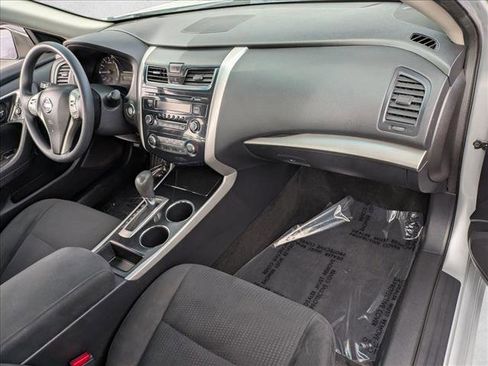 Used 2014 Nissan Altima 2.5 S image 19