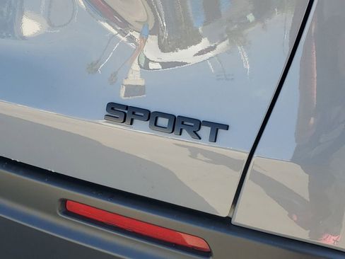 Certified 2025 Honda HR-V Sport image 8