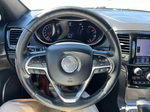 Used 2019 Jeep Grand Cherokee High Altitude AWD/4WD image 18