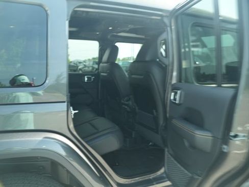 New 2026 Jeep Wrangler Unlimited Sahara AWD/4WD image 20