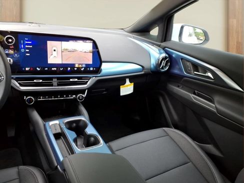 New 2026 Chevrolet Equinox EV LT FWD image 23