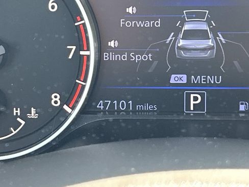 Used 2025 Nissan Altima 2.5 SV FWD image 30