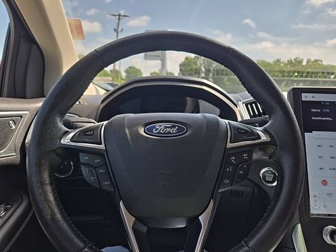 Used 2024 Ford Edge Titanium AWD/4WD image 43