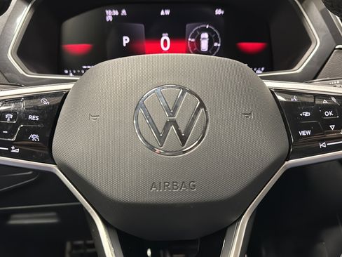 Used 2024 Volkswagen Tiguan SE R-Line AWD/4WD image 23