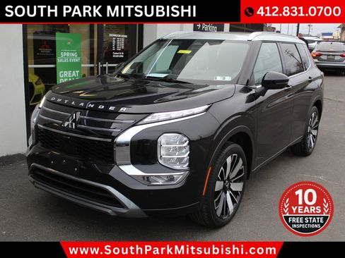 Used 2025 Mitsubishi Outlander GT image 3