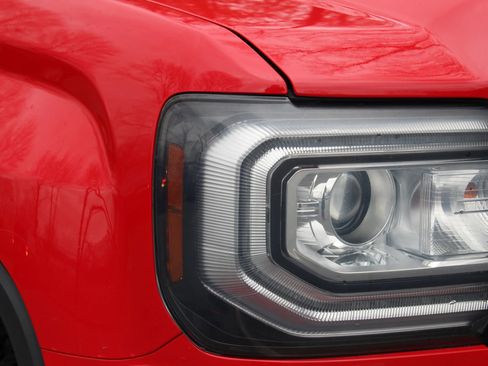 Used 2016 GMC Sierra 1500 SLE w/ SLE Value Package image 31