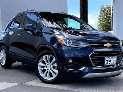 Used 2019 Chevrolet Trax Premier image 2