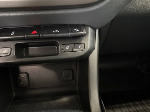 Used 2016 Chevrolet Colorado Z71 AWD/4WD image 4