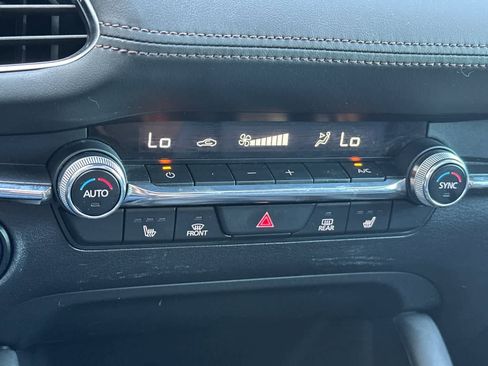 Used 2021 MAZDA MAZDA3 s image 20