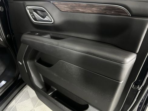 Used 2024 Chevrolet Tahoe Z71 w/ Z71 Off-Road Package image 38