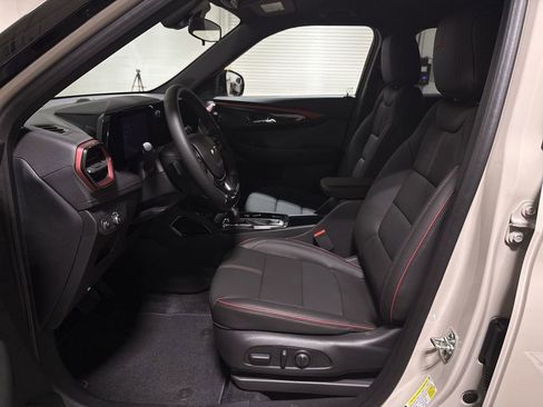 Used 2026 Chevrolet TrailBlazer RS AWD/4WD image 19