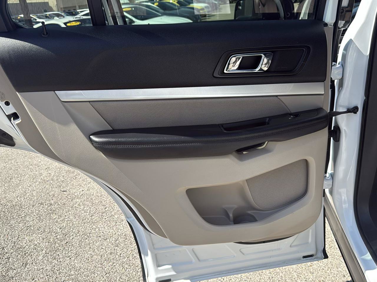Used 2019 Ford Explorer FWD image 16