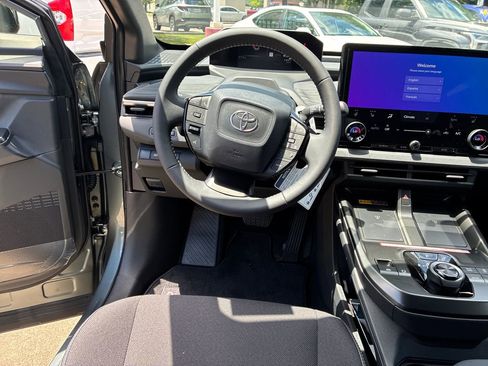 New 2026 Toyota C-HR AWD/4WD image 18
