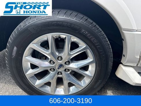 Used 2017 Ford Expedition EL Limited AWD/4WD image 5