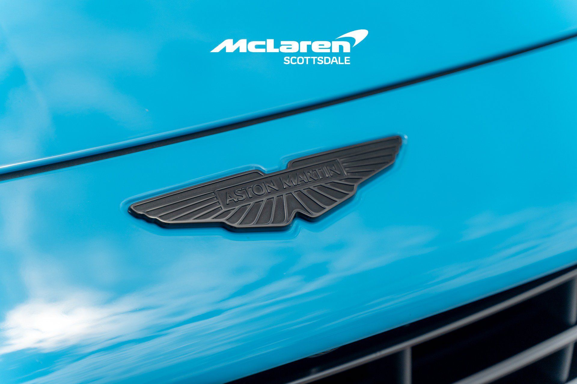 Used 2024 Aston Martin DB12 Coupe RWD image 21