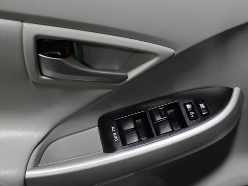 Used 2012 Toyota Prius Four FWD image 10