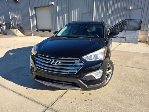 Used 2014 Hyundai Santa Fe Limited w/ Ultimate Package 07 image 8