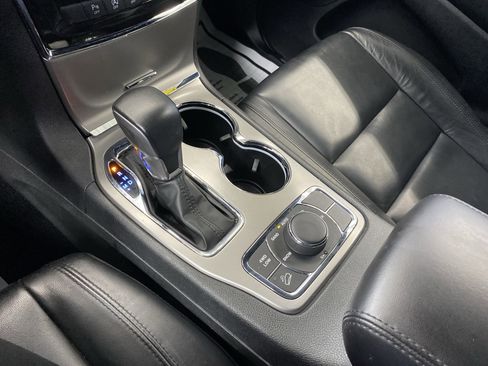 Certified 2022 Jeep Grand Cherokee Limited image 15