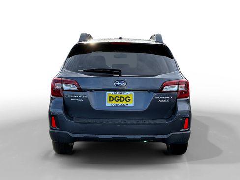 Used 2015 Subaru Outback 2.5i Limited image 4