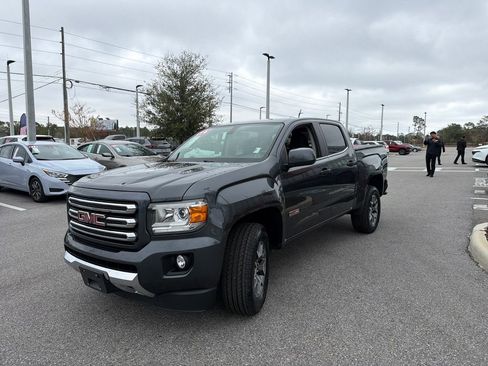 Used 2016 GMC Canyon SLE w/ All Terrain Package image 4