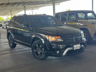 Used 2018 Dodge Journey Crossroad FWD video 1