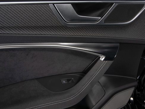 Used 2025 Audi RS 6 performance image 47